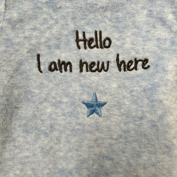 Nwt sterling baby “hello, I’m new here” footsie one piece newborn… - Picture 2 of 6